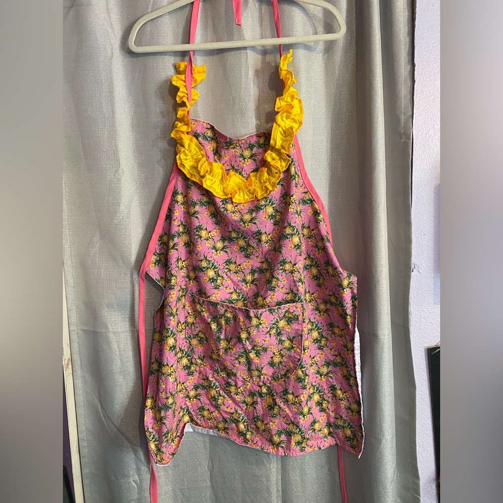 Regency Creations Rei Ruffled Luau Apron With Pineapples